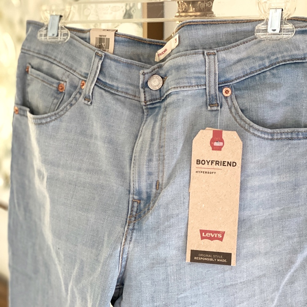 Levi’s Hypersoft Boyfriend Jean size 12 31